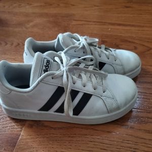Grand court Adidas sneakers